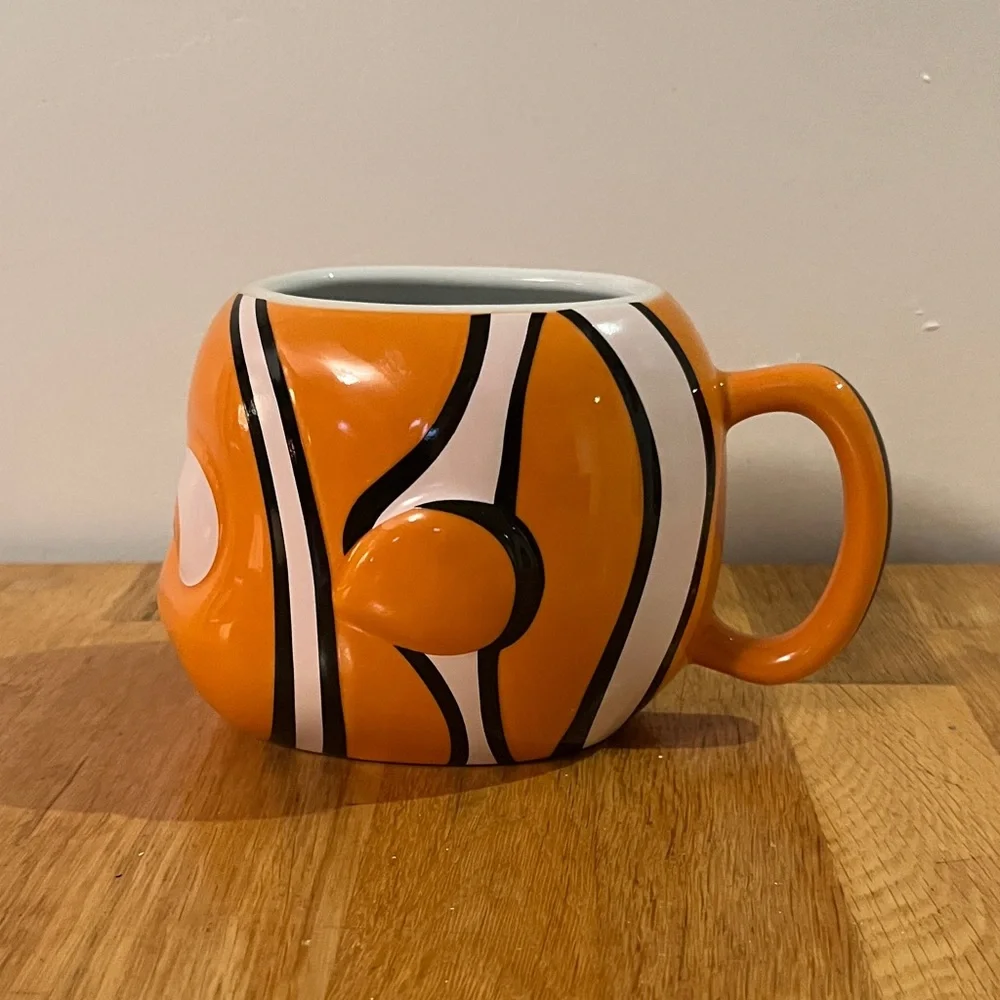 Finding Nemo Mug - Picture 3 of 5